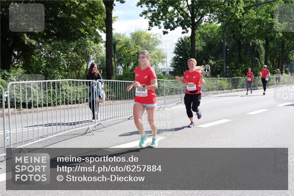 08.06.2024 - REWE Women's Run Strokosch-Dieckow http://msf.ph/oto/6257884 09.06.2024 09:53:08 Laufen 10038, 10369 meine-sportfotos.de