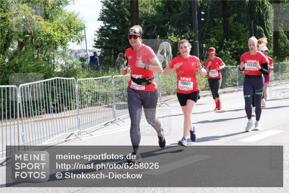 08.06.2024 - REWE Women's Run Strokosch-Dieckow http://msf.ph/oto/6258026 09.06.2024 09:53:34 Laufen 10283, 10601, 1033 meine-sportfotos.de
