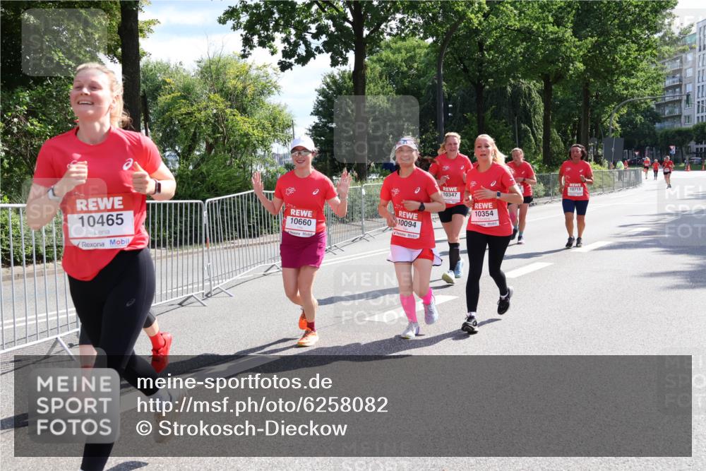 08.06.2024 - REWE Women's Run Strokosch-Dieckow http://msf.ph/oto/6258082 09.06.2024 09:53:37 Laufen 10465, 10660, 10094, 10347, 10354, 10715 meine-sportfotos.de