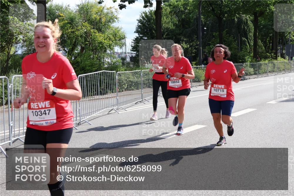 08.06.2024 - REWE Women's Run Strokosch-Dieckow http://msf.ph/oto/6258099 09.06.2024 09:53:40 Laufen 10347, 10652, 10715 meine-sportfotos.de