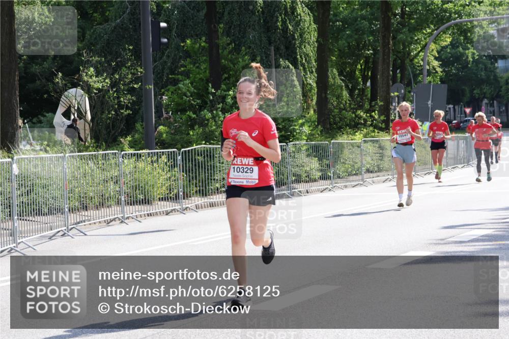08.06.2024 - REWE Women's Run Strokosch-Dieckow http://msf.ph/oto/6258125 09.06.2024 09:53:49 Laufen 10329, 10547 meine-sportfotos.de