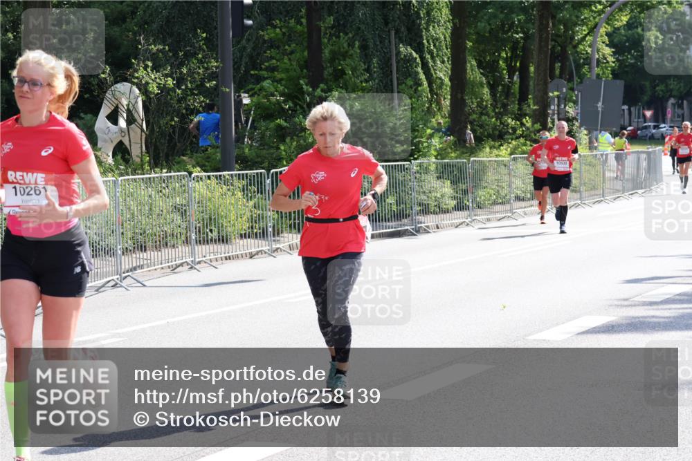 08.06.2024 - REWE Women's Run Strokosch-Dieckow http://msf.ph/oto/6258139 09.06.2024 09:53:57 Laufen 10261, 10500 meine-sportfotos.de