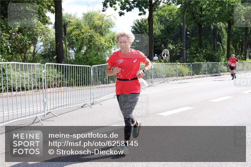 08.06.2024 - REWE Women's Run Strokosch-Dieckow http://msf.ph/oto/6258145 09.06.2024 09:53:59 Laufen  meine-sportfotos.de