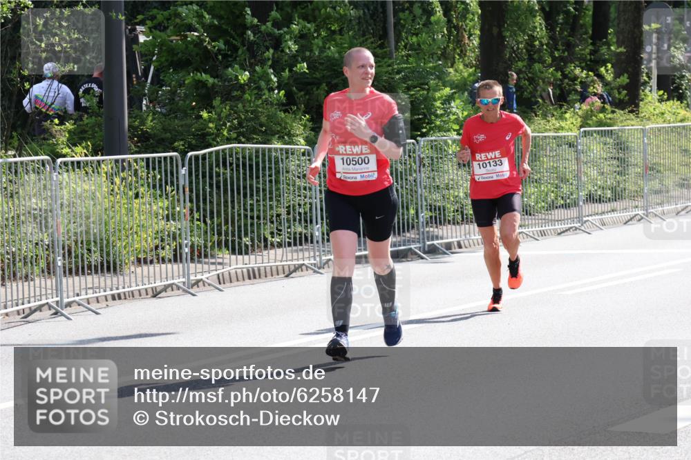 08.06.2024 - REWE Women's Run Strokosch-Dieckow http://msf.ph/oto/6258147 09.06.2024 09:54:01 Laufen 10500, 10133 meine-sportfotos.de