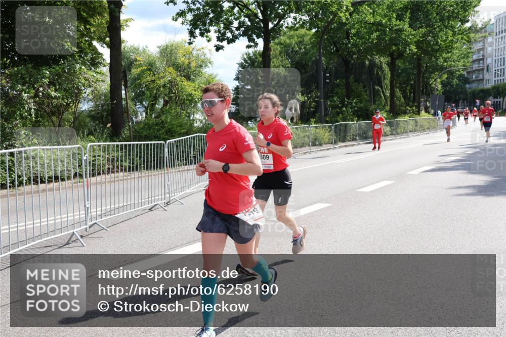 08.06.2024 - REWE Women's Run Strokosch-Dieckow http://msf.ph/oto/6258190 09.06.2024 09:54:19 Laufen 309 meine-sportfotos.de