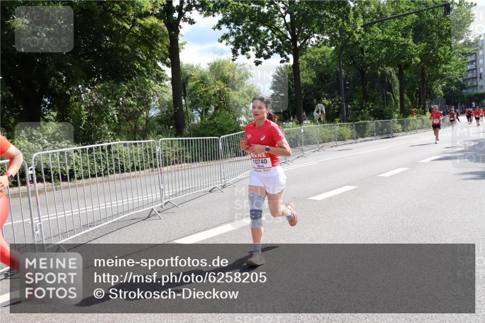 08.06.2024 - REWE Women's Run Strokosch-Dieckow http://msf.ph/oto/6258205 09.06.2024 09:54:26 Laufen 10740 meine-sportfotos.de