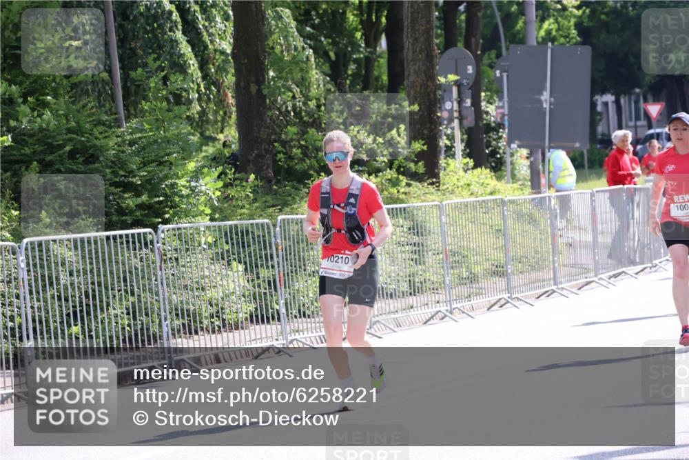 08.06.2024 - REWE Women's Run Strokosch-Dieckow http://msf.ph/oto/6258221 09.06.2024 09:54:31 Laufen 0210, 100 meine-sportfotos.de
