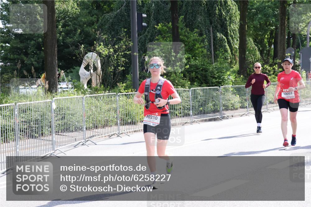 08.06.2024 - REWE Women's Run Strokosch-Dieckow http://msf.ph/oto/6258227 09.06.2024 09:54:35 Laufen 10210, 10053 meine-sportfotos.de
