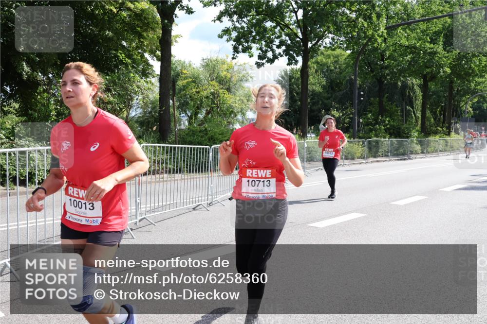 08.06.2024 - REWE Women's Run Strokosch-Dieckow http://msf.ph/oto/6258360 09.06.2024 09:55:03 Laufen 10013, 10713, 10422 meine-sportfotos.de