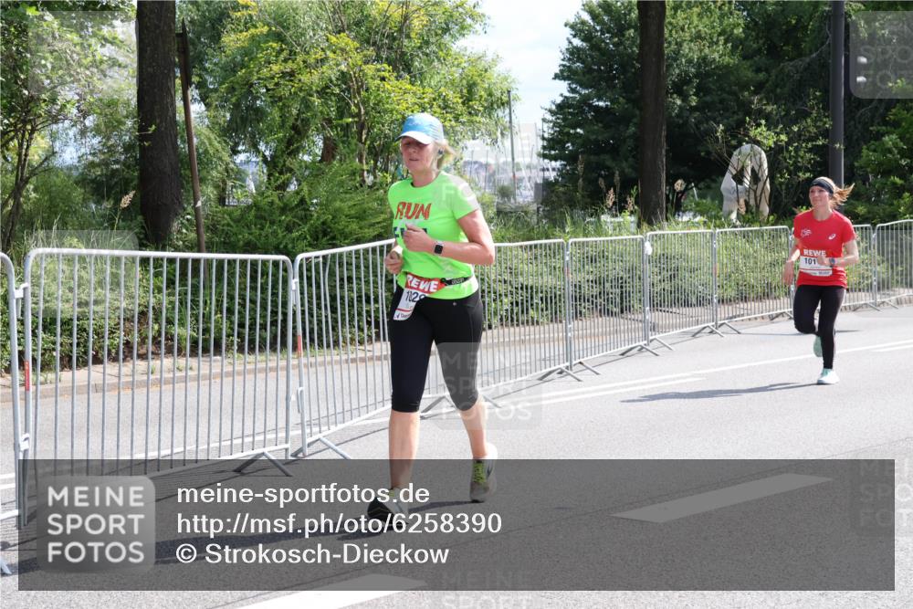 08.06.2024 - REWE Women's Run Strokosch-Dieckow http://msf.ph/oto/6258390 09.06.2024 09:55:18 Laufen 102, 101 meine-sportfotos.de