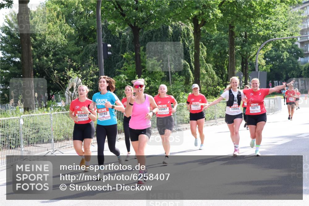 08.06.2024 - REWE Women's Run Strokosch-Dieckow http://msf.ph/oto/6258407 09.06.2024 09:55:27 Laufen 10539, 10782, 10067, 10487, 10669, 10272 meine-sportfotos.de