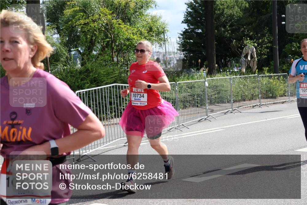 08.06.2024 - REWE Women's Run Strokosch-Dieckow http://msf.ph/oto/6258481 09.06.2024 09:55:51 Laufen 10734, 10739, 105 meine-sportfotos.de