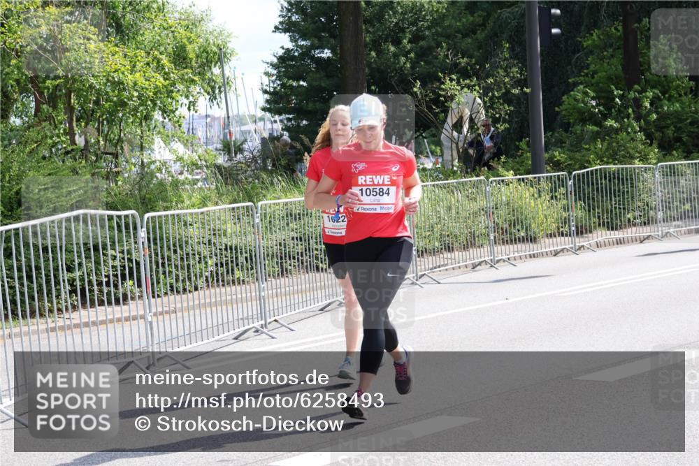 08.06.2024 - REWE Women's Run Strokosch-Dieckow http://msf.ph/oto/6258493 09.06.2024 09:55:57 Laufen 1622, 10584 meine-sportfotos.de