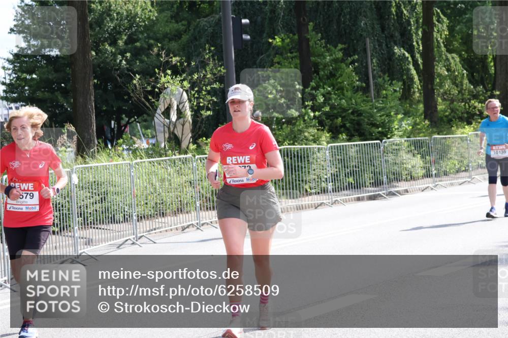 08.06.2024 - REWE Women's Run Strokosch-Dieckow http://msf.ph/oto/6258509 09.06.2024 09:56:03 Laufen 579, 72, 10135 meine-sportfotos.de