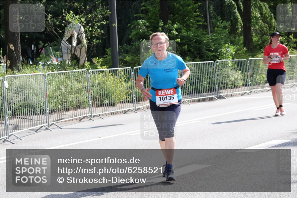 08.06.2024 - REWE Women's Run Strokosch-Dieckow http://msf.ph/oto/6258521 09.06.2024 09:56:06 Laufen 10135, 645 meine-sportfotos.de
