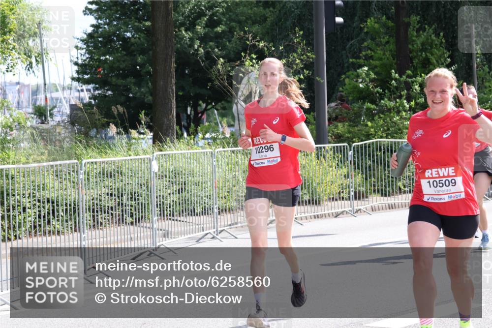 08.06.2024 - REWE Women's Run Strokosch-Dieckow http://msf.ph/oto/6258560 09.06.2024 09:56:23 Laufen 10296, 10509 meine-sportfotos.de