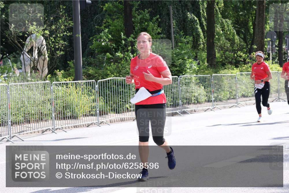 08.06.2024 - REWE Women's Run Strokosch-Dieckow http://msf.ph/oto/6258596 09.06.2024 09:56:34 Laufen 162 meine-sportfotos.de