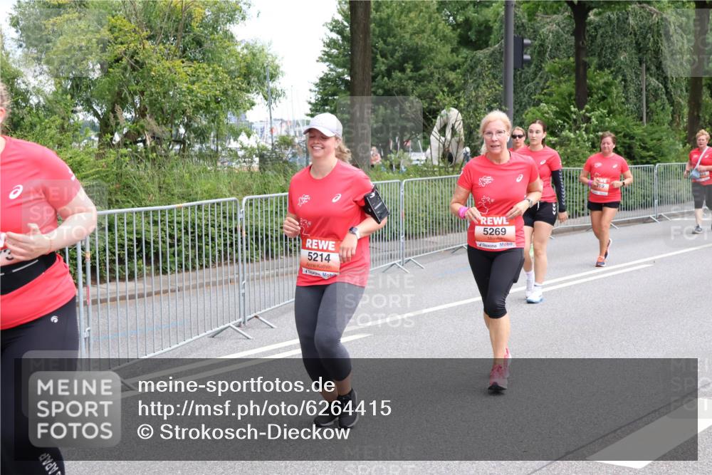08.06.2024 - REWE Women's Run Strokosch-Dieckow http://msf.ph/oto/6264415 09.06.2024 11:01:39 Laufen 5214, 5269 meine-sportfotos.de