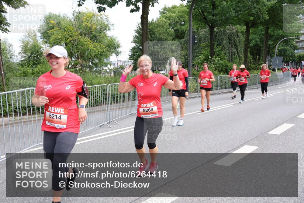 08.06.2024 - REWE Women's Run Strokosch-Dieckow http://msf.ph/oto/6264418 09.06.2024 11:01:40 Laufen 5214, 5269, 5619 meine-sportfotos.de