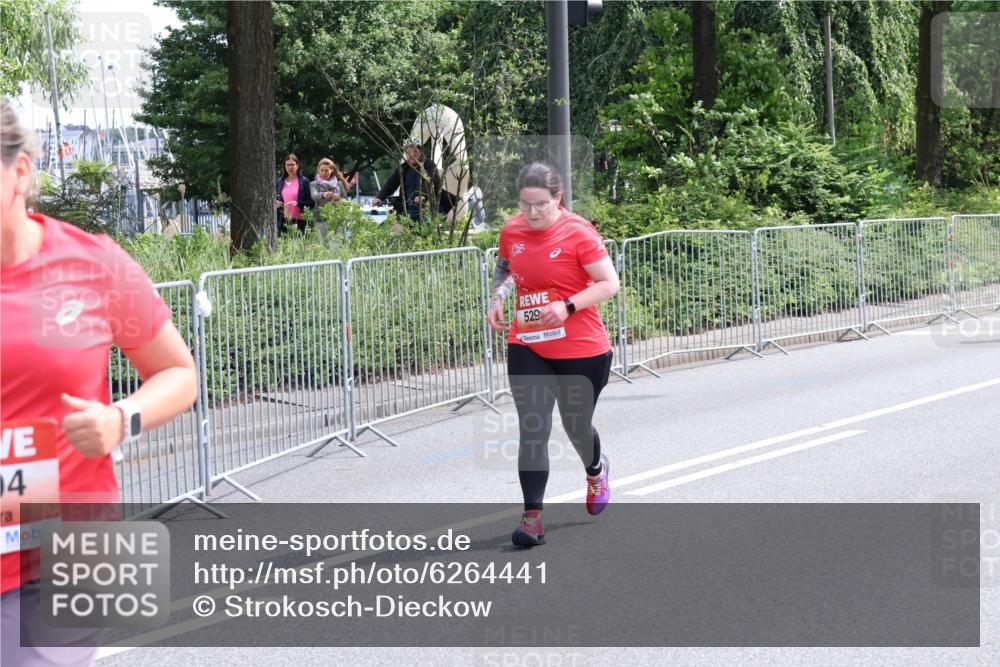 08.06.2024 - REWE Women's Run Strokosch-Dieckow http://msf.ph/oto/6264441 09.06.2024 11:01:53 Laufen 4, 529 meine-sportfotos.de
