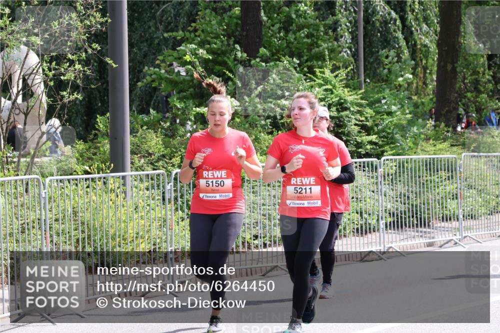 08.06.2024 - REWE Women's Run Strokosch-Dieckow http://msf.ph/oto/6264450 09.06.2024 11:02:02 Laufen 5150, 5211 meine-sportfotos.de