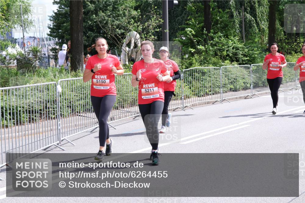 08.06.2024 - REWE Women's Run Strokosch-Dieckow http://msf.ph/oto/6264455 09.06.2024 11:02:04 Laufen 5150, 5211, 5539 meine-sportfotos.de