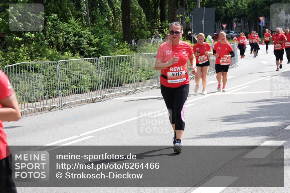 08.06.2024 - REWE Women's Run Strokosch-Dieckow http://msf.ph/oto/6264466 09.06.2024 11:02:09 Laufen 5012, 5293, 5373 meine-sportfotos.de