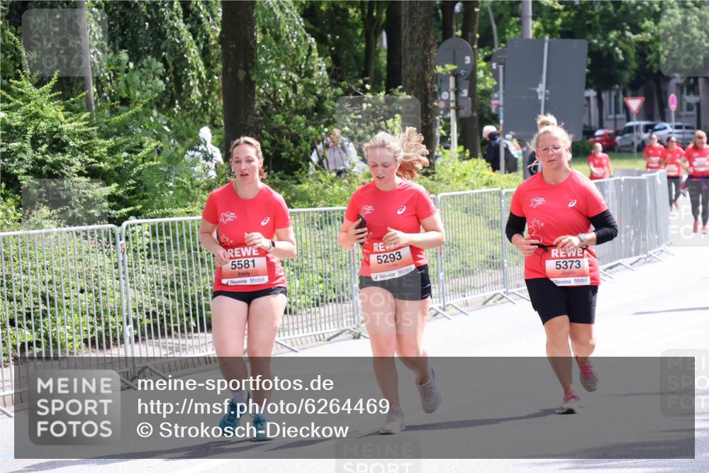 08.06.2024 - REWE Women's Run Strokosch-Dieckow http://msf.ph/oto/6264469 09.06.2024 11:02:12 Laufen 5581, 5293, 5373 meine-sportfotos.de