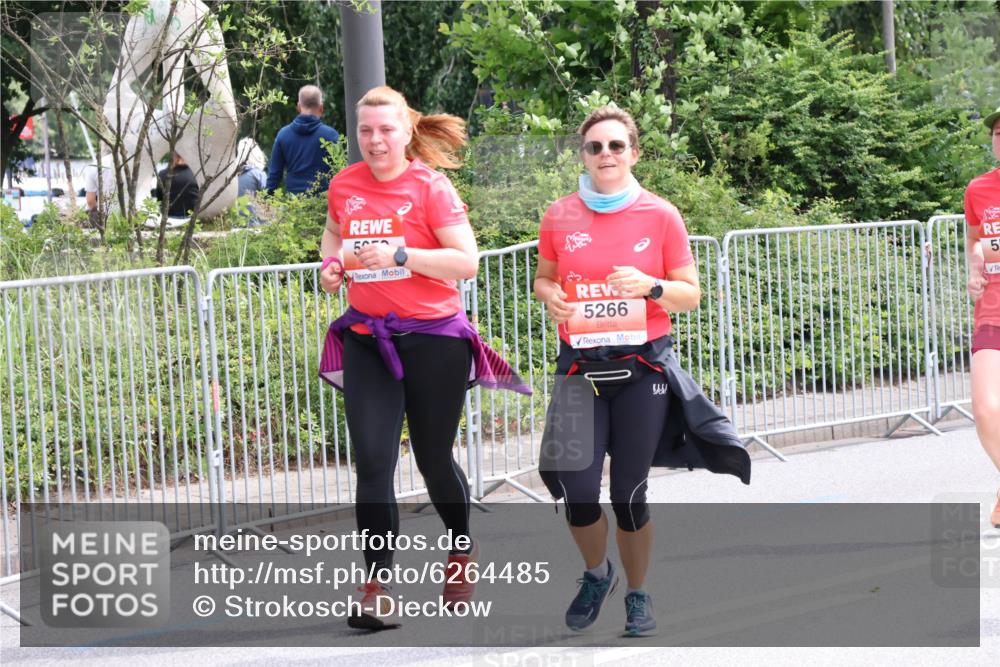 08.06.2024 - REWE Women's Run Strokosch-Dieckow http://msf.ph/oto/6264485 09.06.2024 11:02:33 Laufen 5266, 5 meine-sportfotos.de