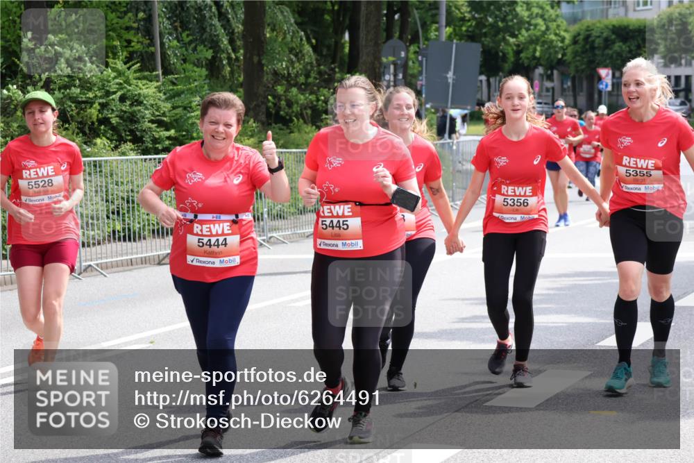 08.06.2024 - REWE Women's Run Strokosch-Dieckow http://msf.ph/oto/6264491 09.06.2024 11:02:34 Laufen 5528, 5444, 5445, 5356, 5355 meine-sportfotos.de