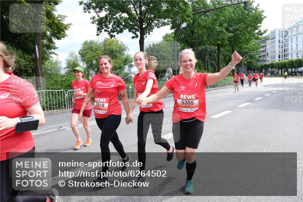 08.06.2024 - REWE Women's Run Strokosch-Dieckow http://msf.ph/oto/6264502 09.06.2024 11:02:38 Laufen 5318, 5355 meine-sportfotos.de