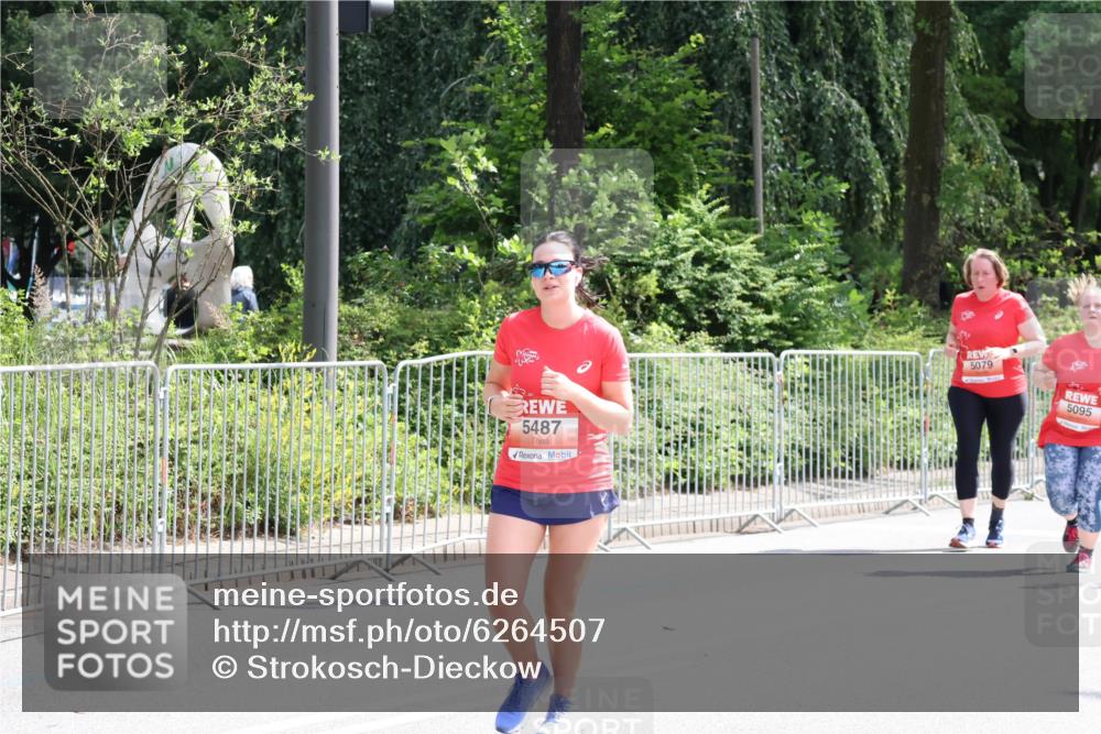 08.06.2024 - REWE Women's Run Strokosch-Dieckow http://msf.ph/oto/6264507 09.06.2024 11:02:42 Laufen 5487, 5079, 5095 meine-sportfotos.de