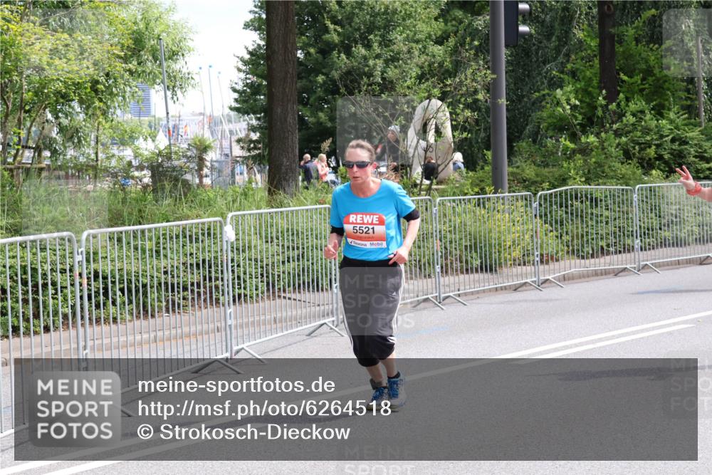 08.06.2024 - REWE Women's Run Strokosch-Dieckow http://msf.ph/oto/6264518 09.06.2024 11:02:52 Laufen 5521 meine-sportfotos.de