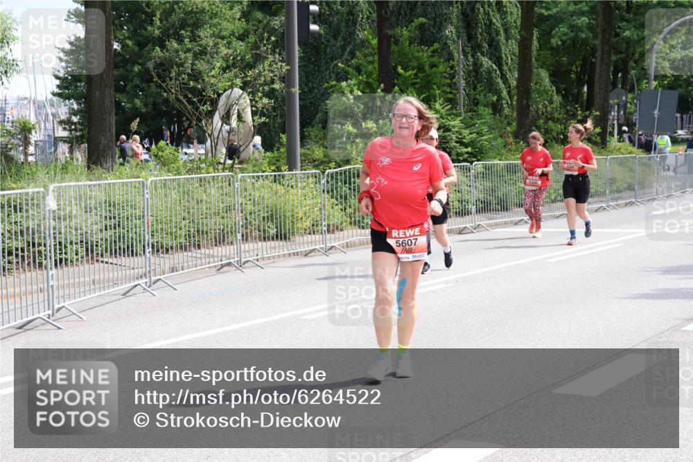 08.06.2024 - REWE Women's Run Strokosch-Dieckow http://msf.ph/oto/6264522 09.06.2024 11:02:54 Laufen 5607, 5348, 5136 meine-sportfotos.de