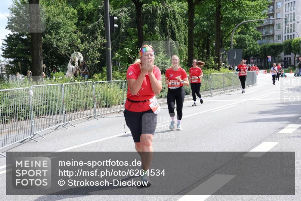 08.06.2024 - REWE Women's Run Strokosch-Dieckow http://msf.ph/oto/6264534 09.06.2024 11:03:08 Laufen 5618 meine-sportfotos.de