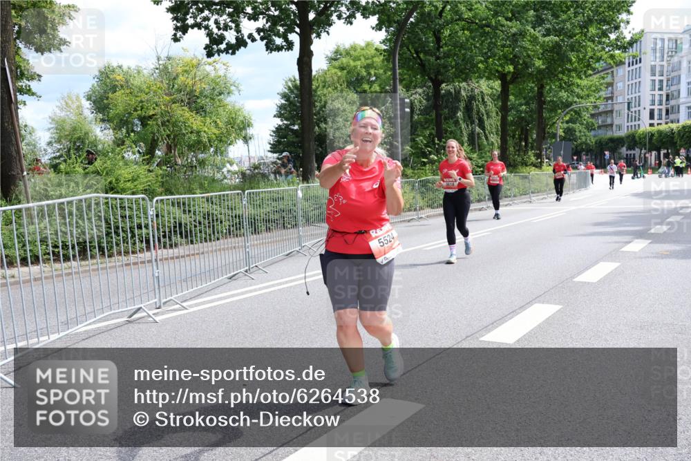 08.06.2024 - REWE Women's Run Strokosch-Dieckow http://msf.ph/oto/6264538 09.06.2024 11:03:09 Laufen 5524 meine-sportfotos.de