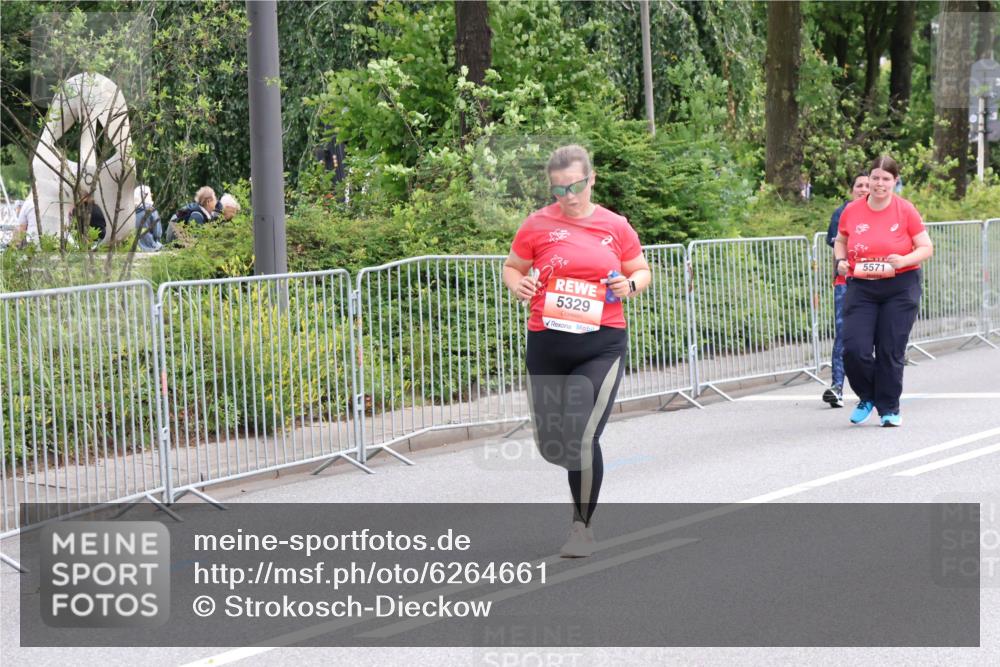 08.06.2024 - REWE Women's Run Strokosch-Dieckow http://msf.ph/oto/6264661 09.06.2024 11:04:35 Laufen 5329, 5571 meine-sportfotos.de