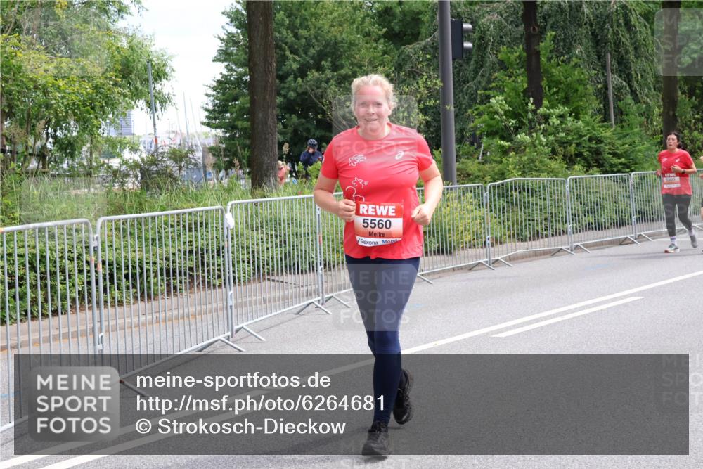 08.06.2024 - REWE Women's Run Strokosch-Dieckow http://msf.ph/oto/6264681 09.06.2024 11:04:54 Laufen 5560, 5505 meine-sportfotos.de
