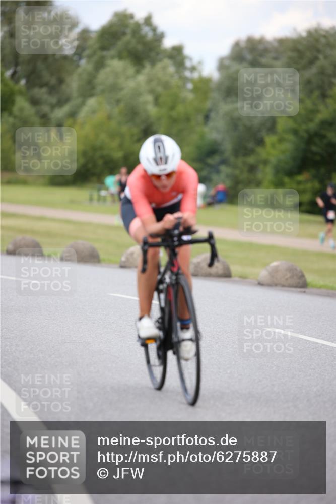 16.06.2024 - 26. Vierlanden-Triathlon Jannik Wohlers http://msf.ph/oto/6275887 16.06.2024 13:04:42 Radfahren 843, 896, 900 meine-sportfotos.de