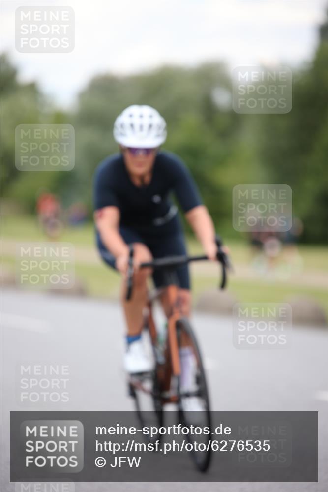 16.06.2024 - 26. Vierlanden-Triathlon Jannik Wohlers http://msf.ph/oto/6276535 16.06.2024 13:04:45 Radfahren 896, 900 meine-sportfotos.de
