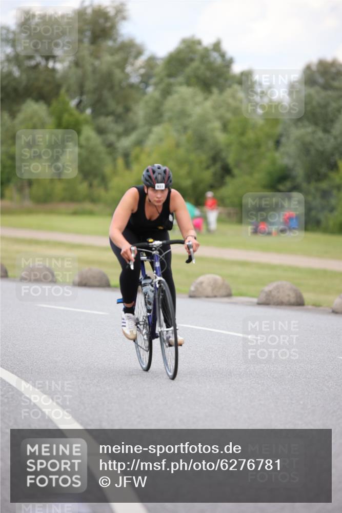 16.06.2024 - 26. Vierlanden-Triathlon Jannik Wohlers http://msf.ph/oto/6276781 16.06.2024 13:05:01 Radfahren 227, 728 meine-sportfotos.de