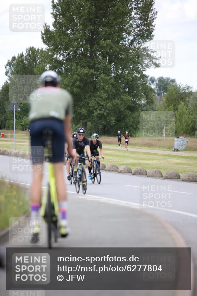 16.06.2024 - 26. Vierlanden-Triathlon Jannik Wohlers http://msf.ph/oto/6277804 16.06.2024 13:05:16 Radfahren  meine-sportfotos.de