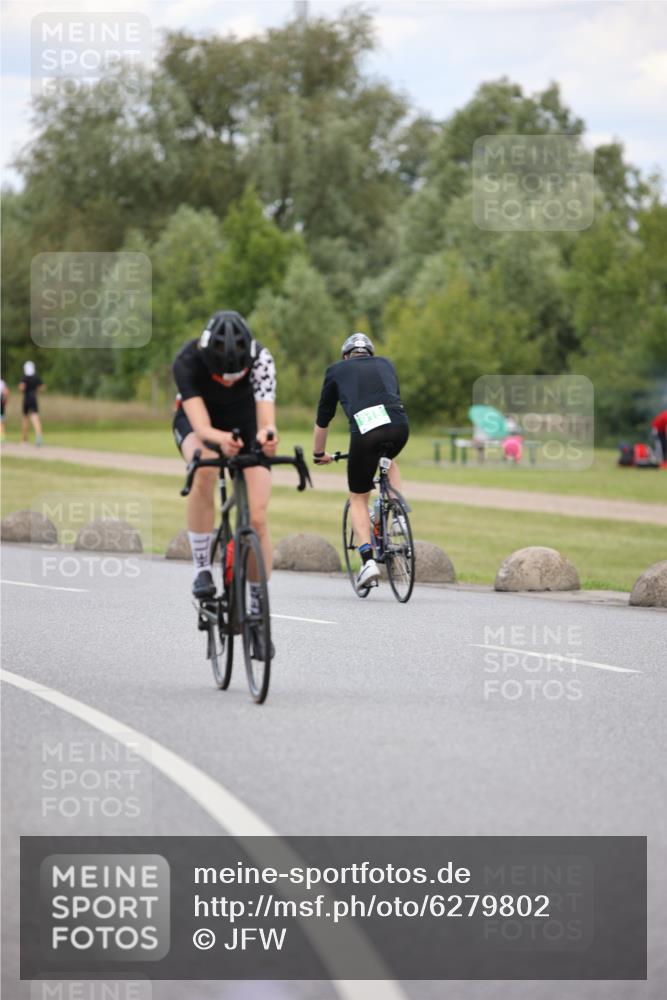 16.06.2024 - 26. Vierlanden-Triathlon Jannik Wohlers http://msf.ph/oto/6279802 16.06.2024 13:05:48 Radfahren 186, 889, 915, 917 meine-sportfotos.de