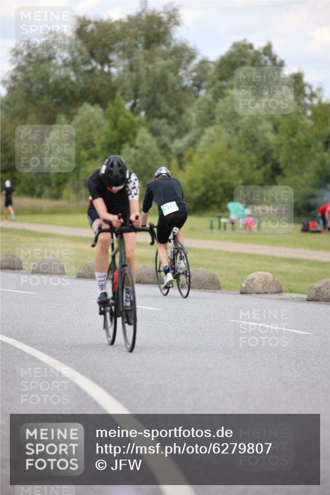 16.06.2024 - 26. Vierlanden-Triathlon Jannik Wohlers http://msf.ph/oto/6279807 16.06.2024 13:05:49 Radfahren 186, 889, 915 meine-sportfotos.de