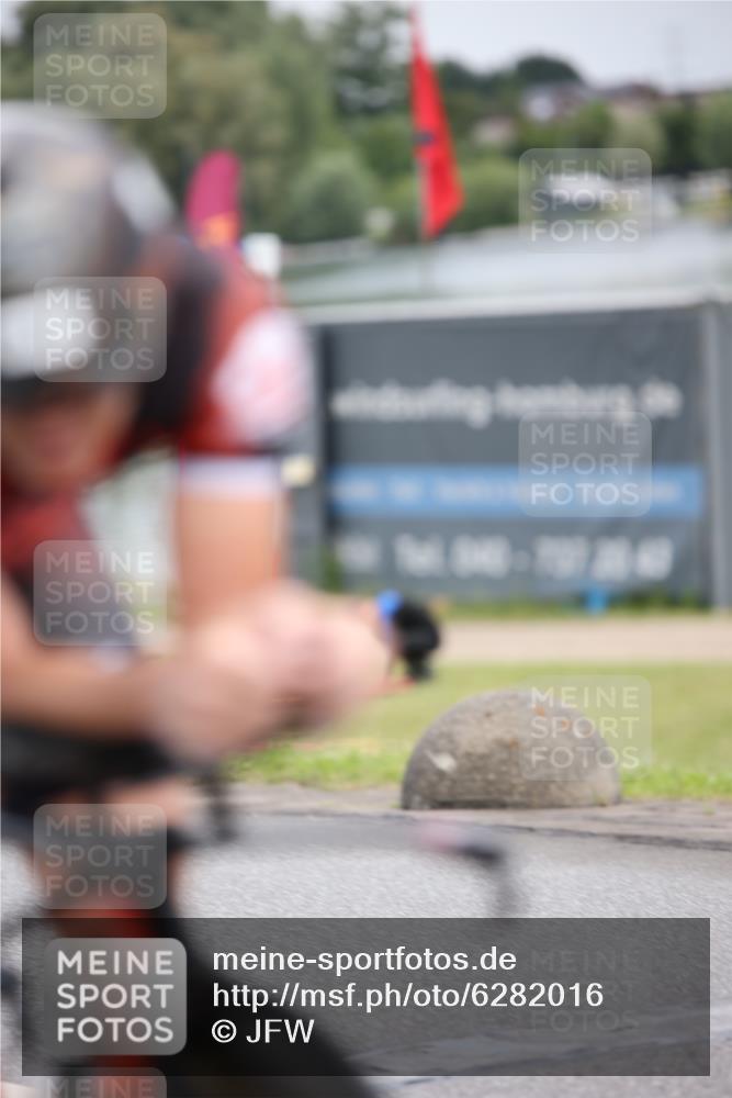 16.06.2024 - 26. Vierlanden-Triathlon Jannik Wohlers http://msf.ph/oto/6282016 16.06.2024 13:08:51 Radfahren 697, 777, 810, 889 meine-sportfotos.de