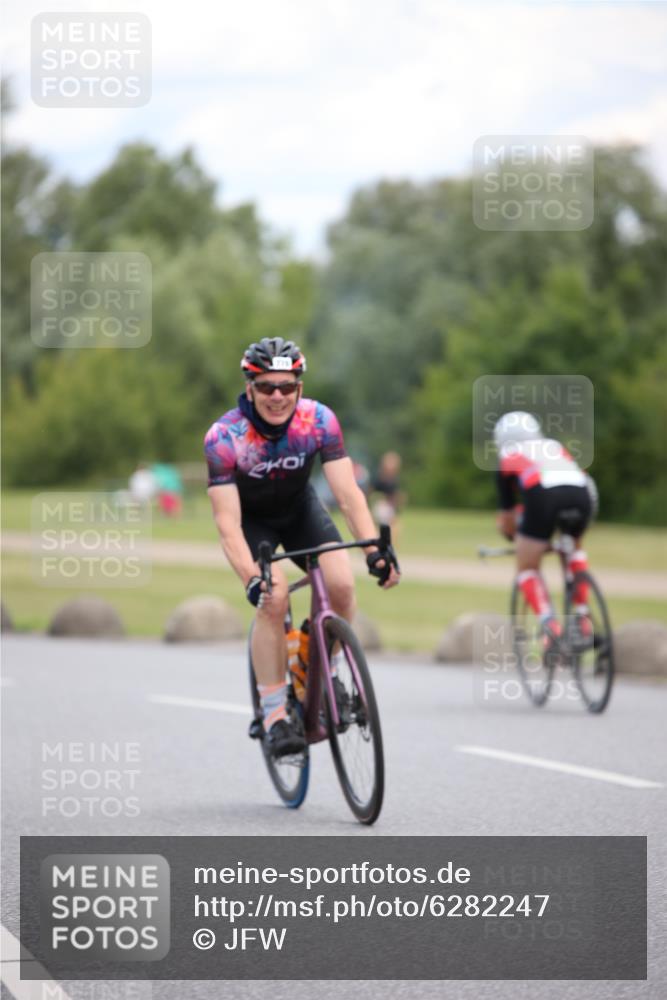 16.06.2024 - 26. Vierlanden-Triathlon Jannik Wohlers http://msf.ph/oto/6282247 16.06.2024 13:08:57 Radfahren 697, 777, 778, 801, 809, 810, 841, 857, 889 meine-sportfotos.de