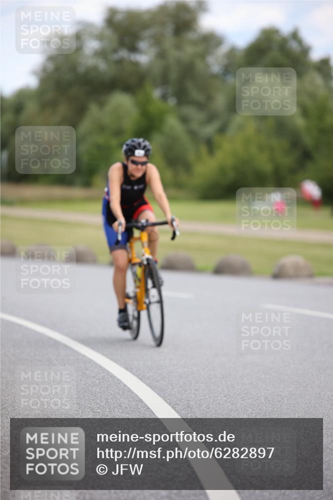 16.06.2024 - 26. Vierlanden-Triathlon Jannik Wohlers http://msf.ph/oto/6282897 16.06.2024 13:09:34 Radfahren 682, 863 meine-sportfotos.de