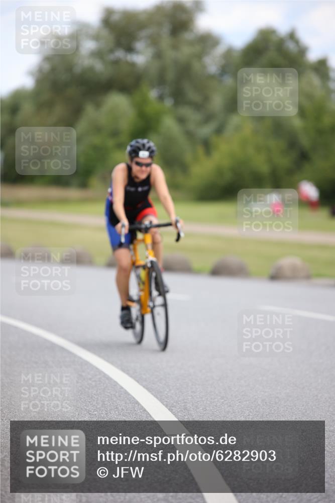 16.06.2024 - 26. Vierlanden-Triathlon Jannik Wohlers http://msf.ph/oto/6282903 16.06.2024 13:09:35 Radfahren 682, 863 meine-sportfotos.de