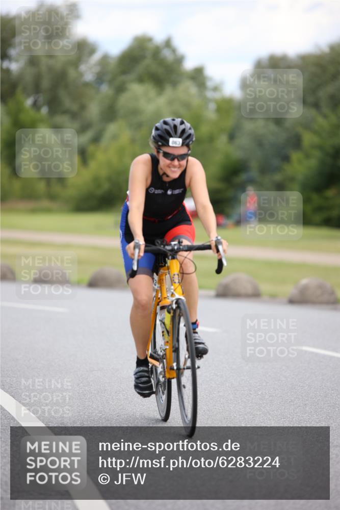 16.06.2024 - 26. Vierlanden-Triathlon Jannik Wohlers http://msf.ph/oto/6283224 16.06.2024 13:09:35 Radfahren 682, 863 meine-sportfotos.de