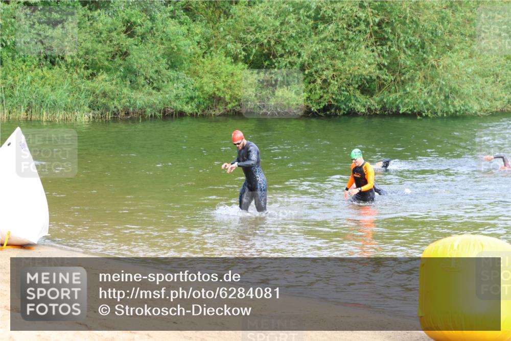 16.06.2024 - 26. Vierlanden-Triathlon Strokosch-Dieckow http://msf.ph/oto/6284081 16.06.2024 09:09:22 Schwimmen  meine-sportfotos.de